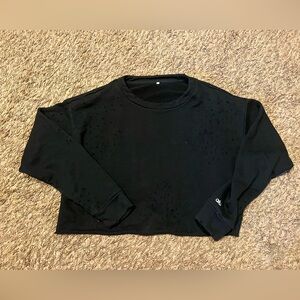 Alo Yoga Fierce Distressed Crewneck Cropped Pullover Sweatshirt L